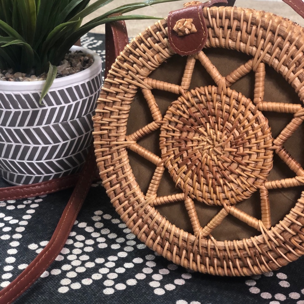 Circle Rattan Bag - Picture 2 of 4